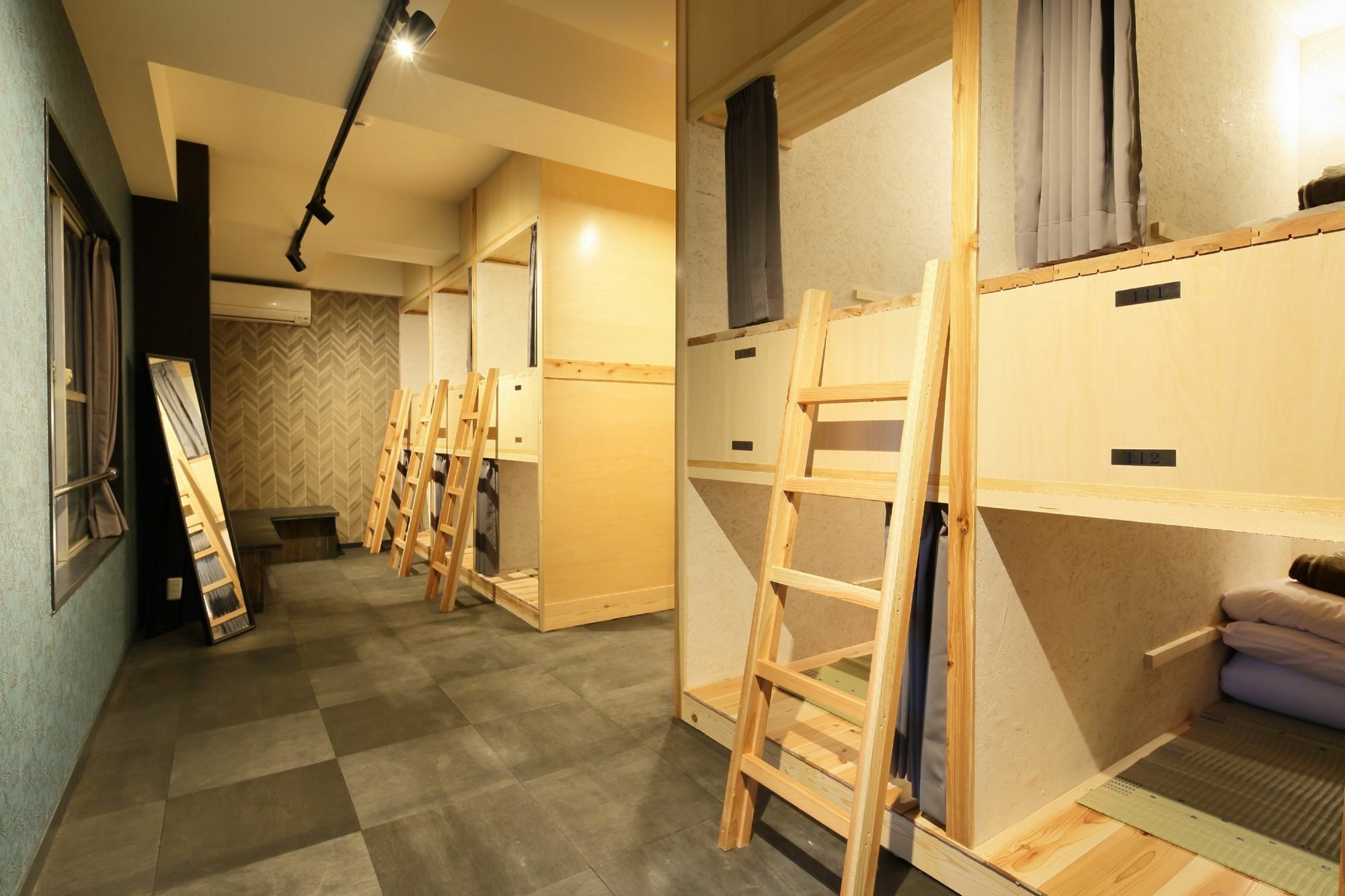 Ostello Ikidane House Tokyo Esterno foto